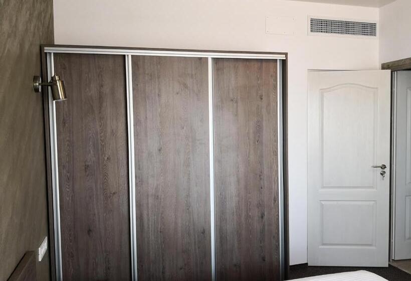 اتاق لوکس, Dnt House & Spa