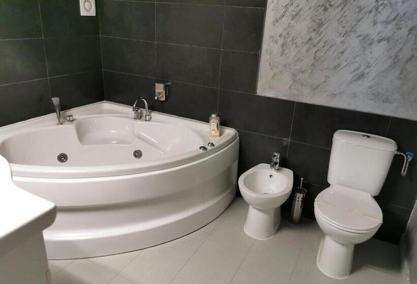 اتاق استاندارد با تخت بزرگ, Dnt House & Spa