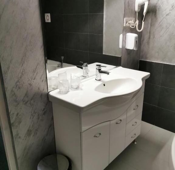 اتاق لوکس خانوادگی, Dnt House & Spa