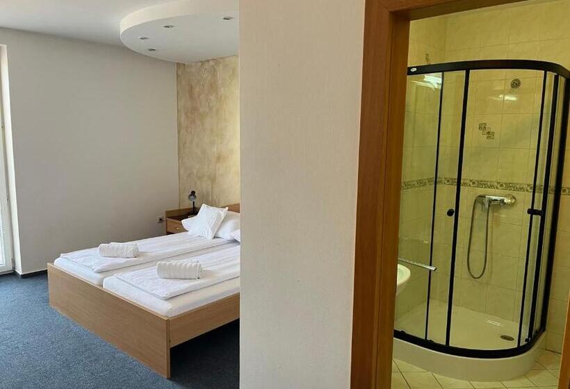 Номер Стандарт, Raketa Residence, Restaurant &