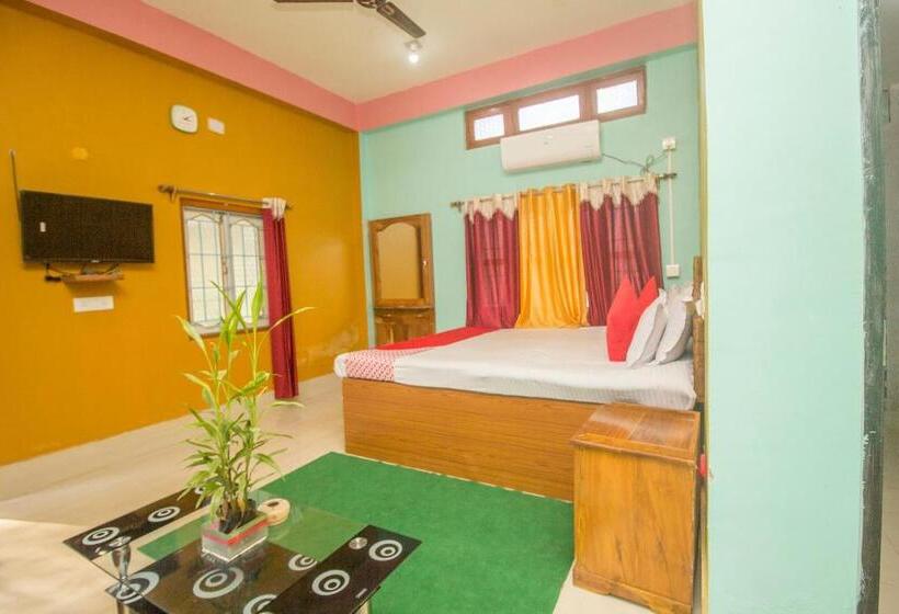 디럭스 트리플 룸, Vaccinated Staff  Oyo 60869 Sandhana Homestay