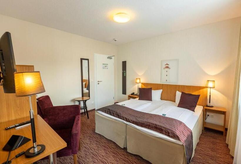 Номер Стандарт, Comfort Hotel Tom Kyle