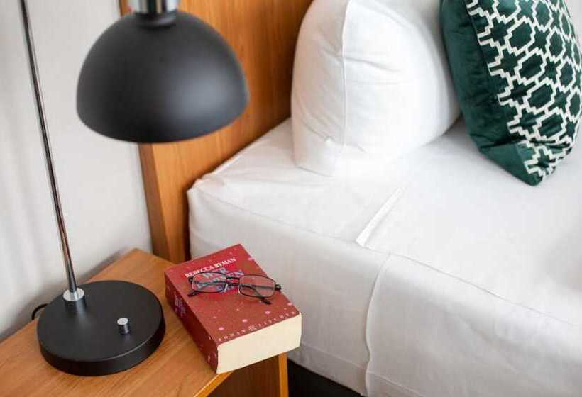 Номер Стандарт, Comfort Hotel Tom Kyle