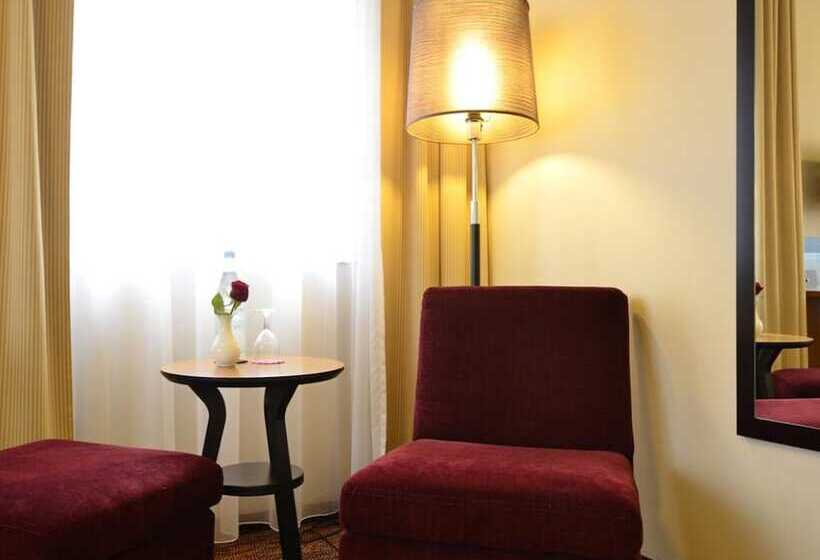 Номер Стандарт, Comfort Hotel Tom Kyle