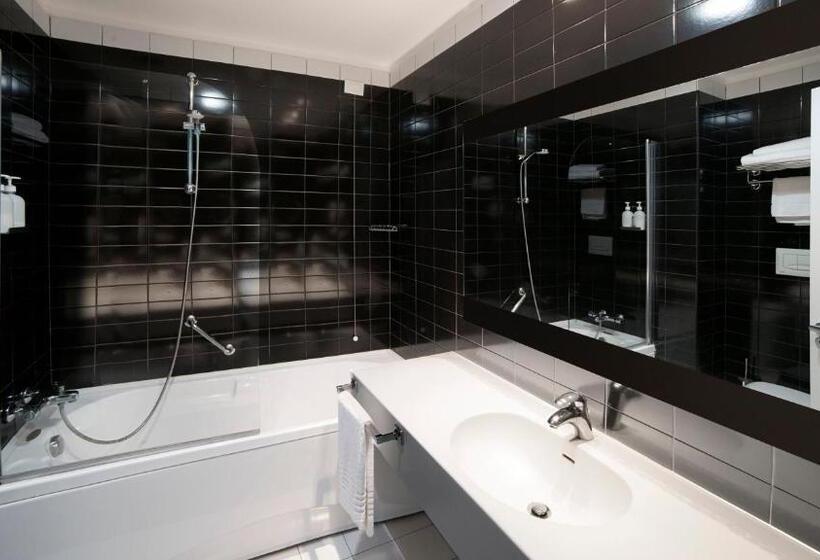 带大床的标准间, Holiday Inn Nola   Naples Vulcano Buono, An Ihg