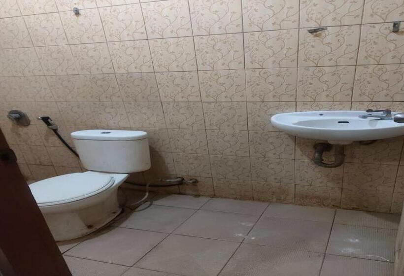 Номер Стандарт, Mulia Kendari Mitra Reddoorz