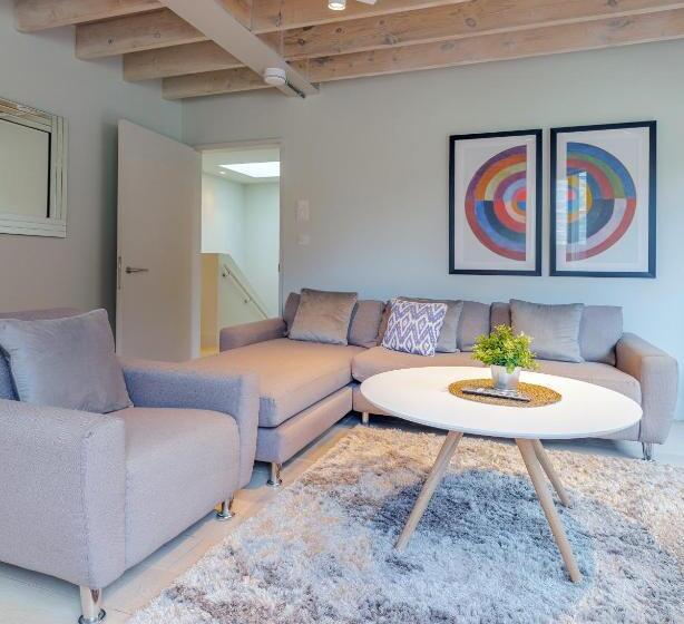 1 Bedroom Penthouse Apartment, Stayinn Holborn