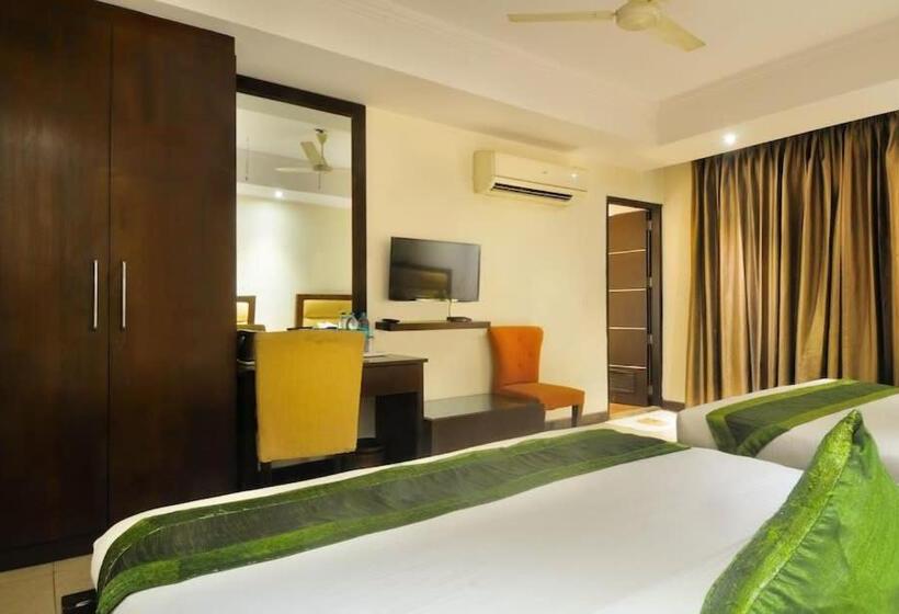 Standard Triple Room, Zenith Hotel   Delhi Airport