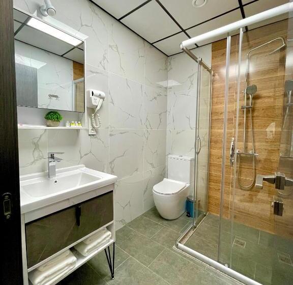 اتاق استاندارد, Alpha Plaza Hotel & Spa