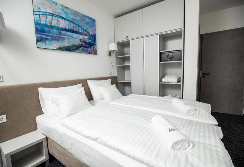 اتاق استاندارد اینتریور, Arena Deluxe & Spa