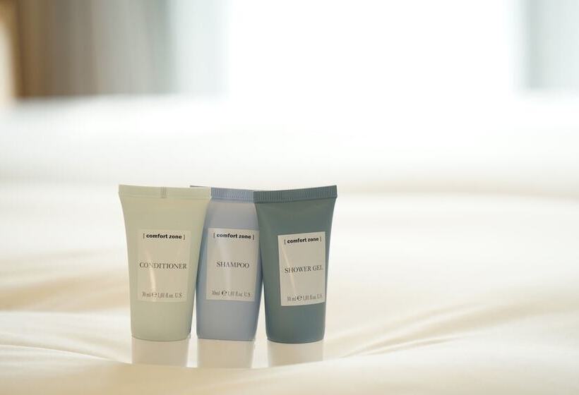 Номер Superior, Oakwood Hotel Oike Kyoto