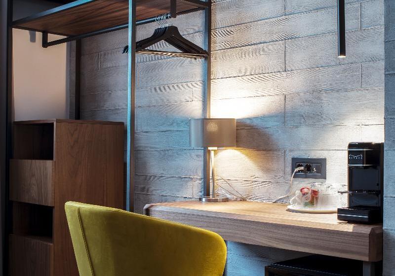 Studio Deluxe, Oakwood Hotel Oike Kyoto