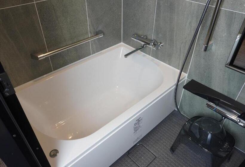 Studio Deluxe, Oakwood Hotel Oike Kyoto