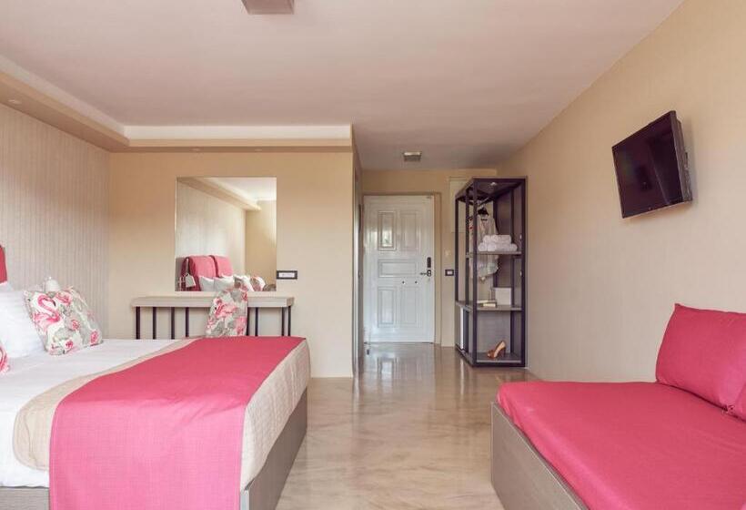 Семейный Номер, Koukounaria Hotel & Suites