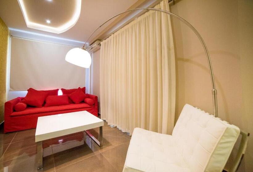 Королевский Люкс, Koukounaria Hotel & Suites