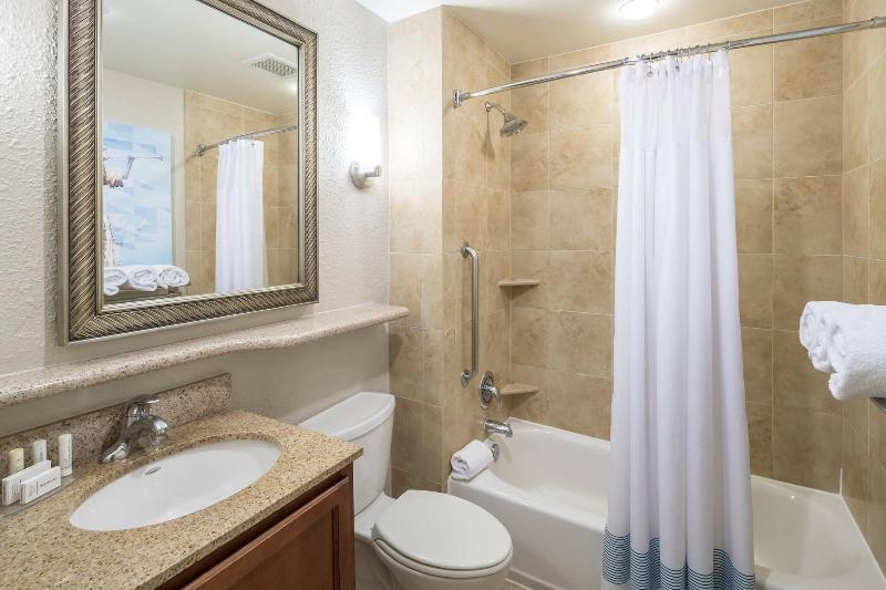 带大床的标准工作室, Towneplace Suites Fort Worth Downtown