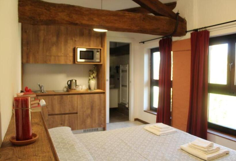 Quarto Estandar, Agriturismo La Lupa