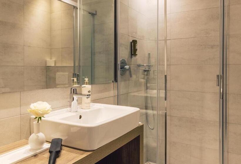 اتاق استاندارد, Parkhotel Schachen