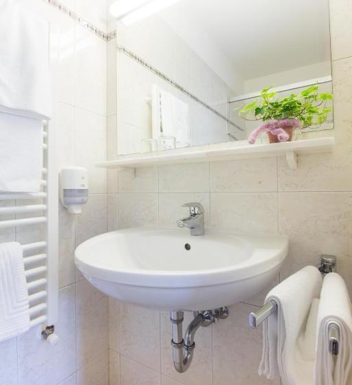 Quarto Estandar, Pension Lichtenburg