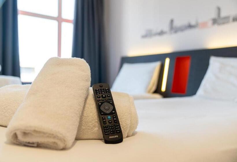 Номер Стандарт, Easyhotel Oxford