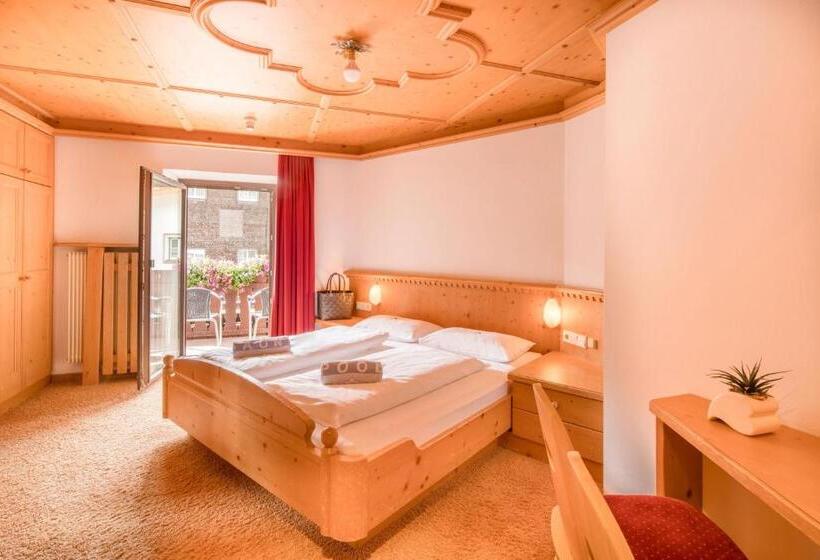 Номер Стандарт с Балконом, Piccolo Hotel Gurschler