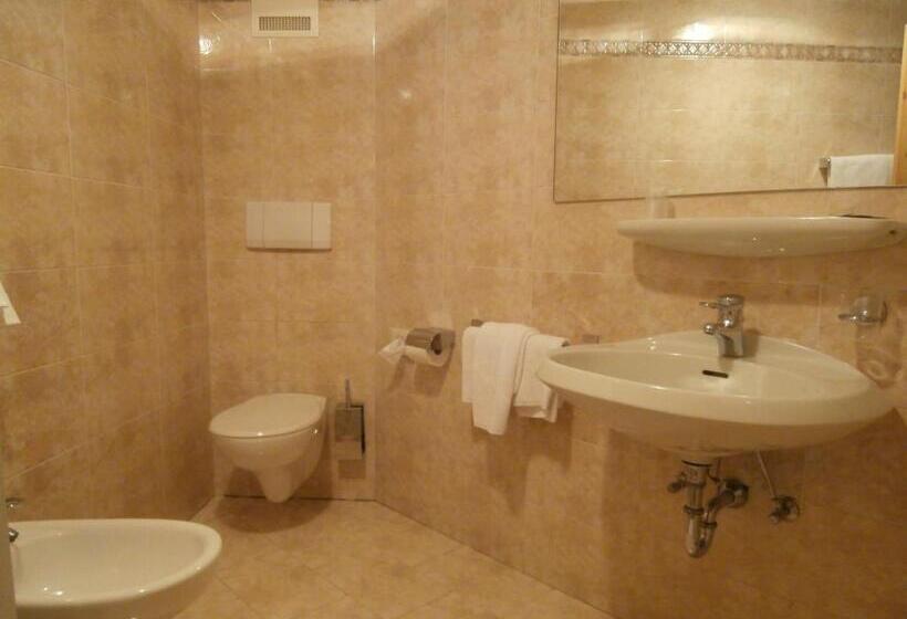 Номер Стандарт Индивидуальный с Балконом, Piccolo Hotel Gurschler