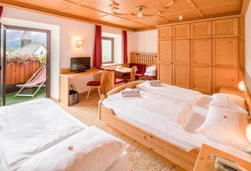 Трехместный Номер Стандарт с Балконом, Piccolo Hotel Gurschler