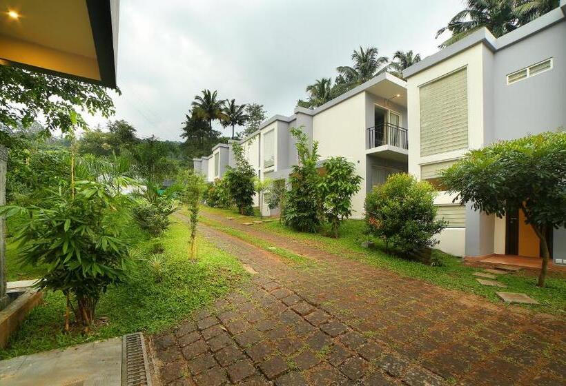 Люкс 3 Спальни, Casa Rio Resorts Athirappilly