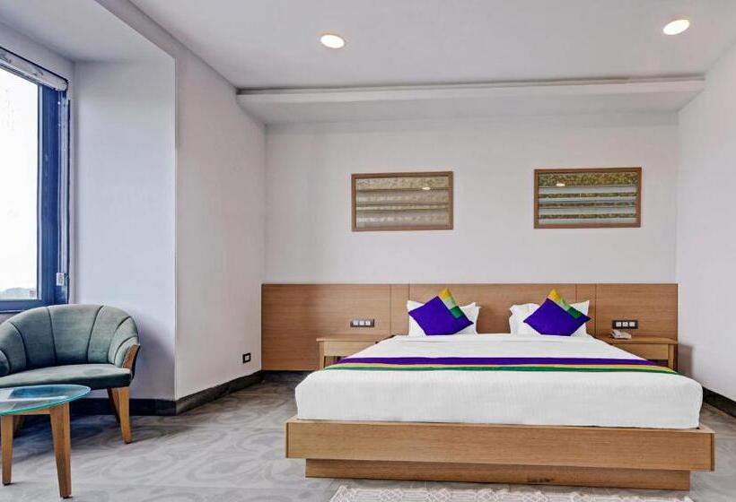 Quarto Deluxe, Medalio Resort Udaipur Shobhagpura