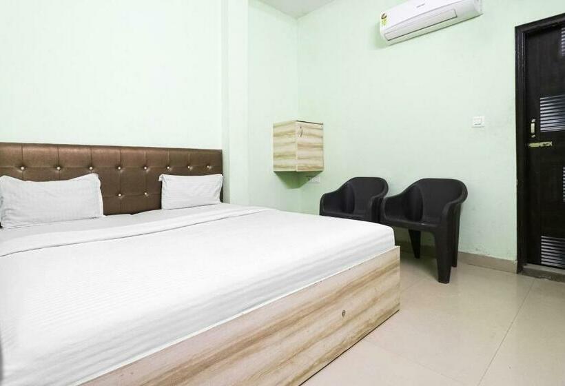 Трехместный Номер Классика, Vaccinated Staff  Oyo 79969 Flagship Night Inn