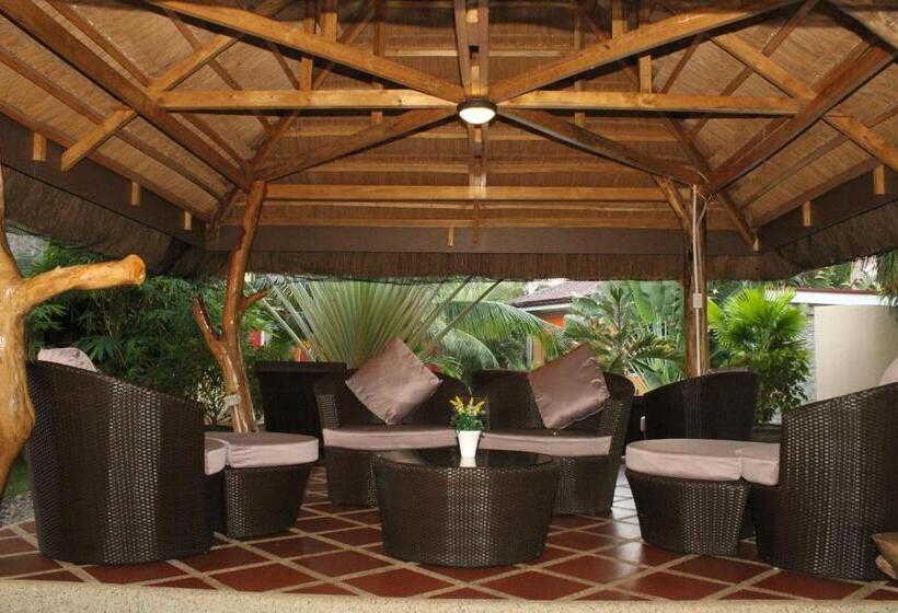 Бунгало с видом на бассейн, Alona S Coral Garden Resort