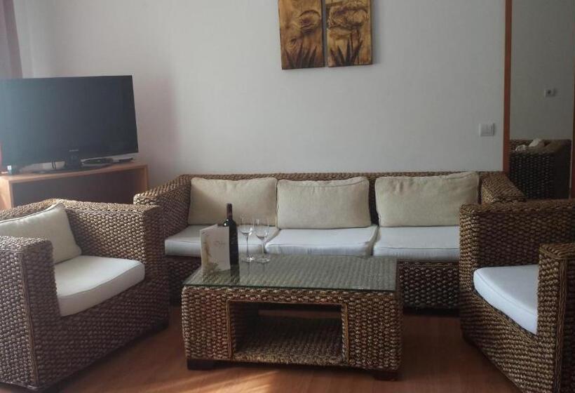 آپارتمان 2 خوابه با بالکن, Apart Hotel Flora Residence Daisy