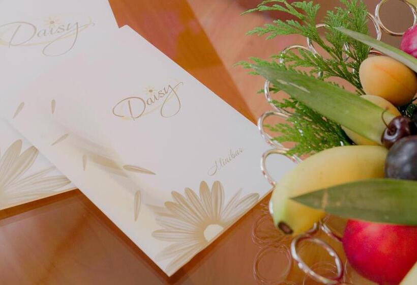 استودیوی لوکس, Apart Hotel Flora Residence Daisy