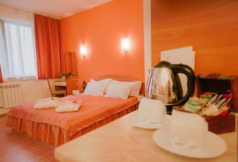 استودیو خانوادگی, Apart Hotel Flora Residence Daisy