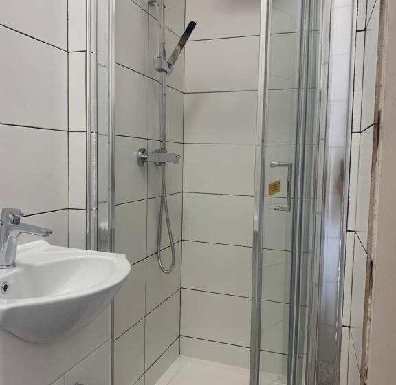 Номер Стандарт с Балконом, House Close To Kings Cross