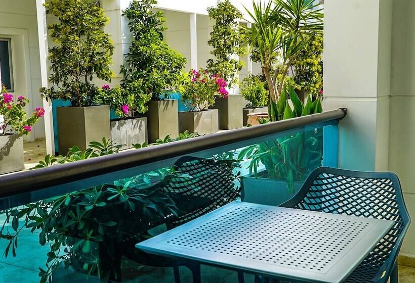 اتاق خانوادگی با چشم‌انداز باغ, Delta Hotels By Marriott Bodrum