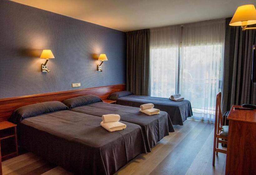 Номер Стандарт Трехместный, Acacias Suites & Spa