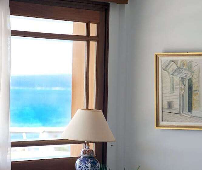 Quarto Dúplex, Candia House