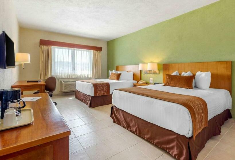 اتاق استاندارد با 2 تخت دوبل, Comfort Inn Puerto Vallarta Golfside & Marina