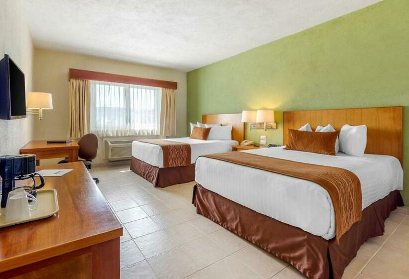 اتاق استاندارد با 2 تخت دوبل, Comfort Inn Puerto Vallarta Golfside & Marina