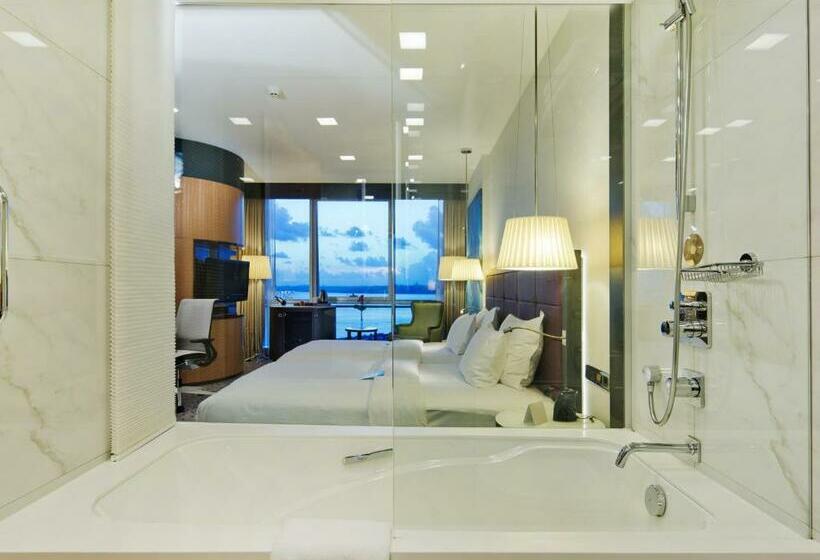 اتاق لوکس با چشم‌انداز دریا, Doubletree By Hilton Istanbulmoda