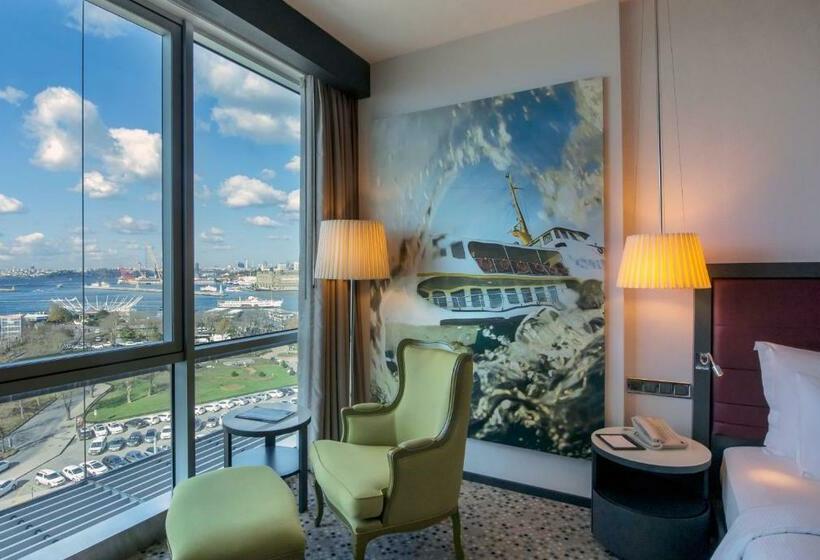 اتاق لوکس با چشم‌انداز دریا, Doubletree By Hilton Istanbulmoda