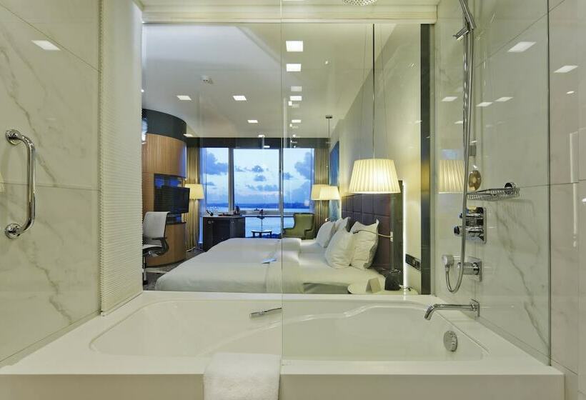 اتاق لوکس با چشم‌انداز دریا, Doubletree By Hilton Istanbulmoda