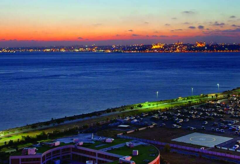 اتاق لوکس با چشم‌انداز دریا, Doubletree By Hilton Istanbulmoda