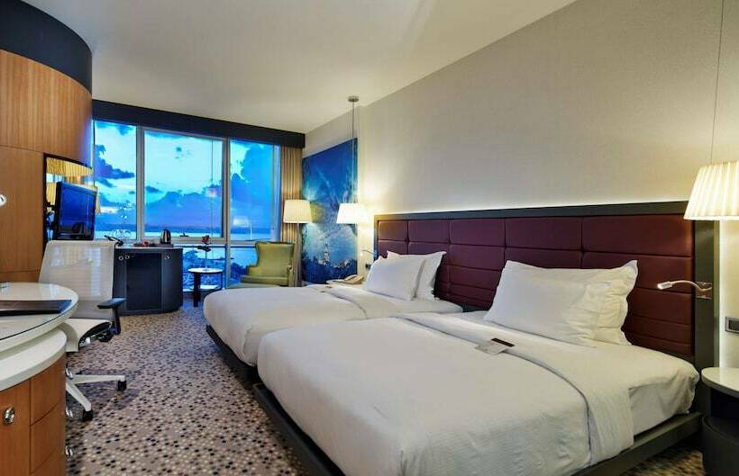 اتاق لوکس با چشم‌انداز دریا, Doubletree By Hilton Istanbulmoda