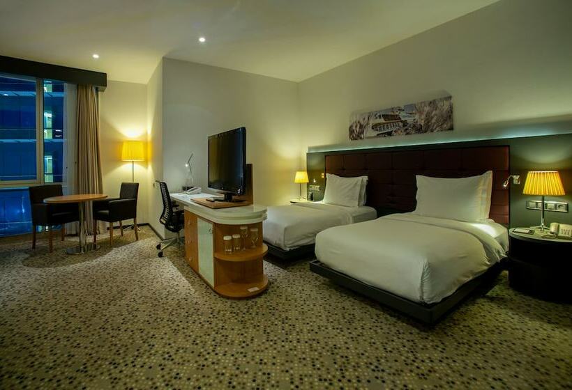 سوییت جونیور با چشم‌انداز دریا, Doubletree By Hilton Istanbulmoda