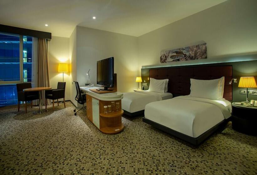 سوییت جونیور با چشم‌انداز دریا, Doubletree By Hilton Istanbulmoda