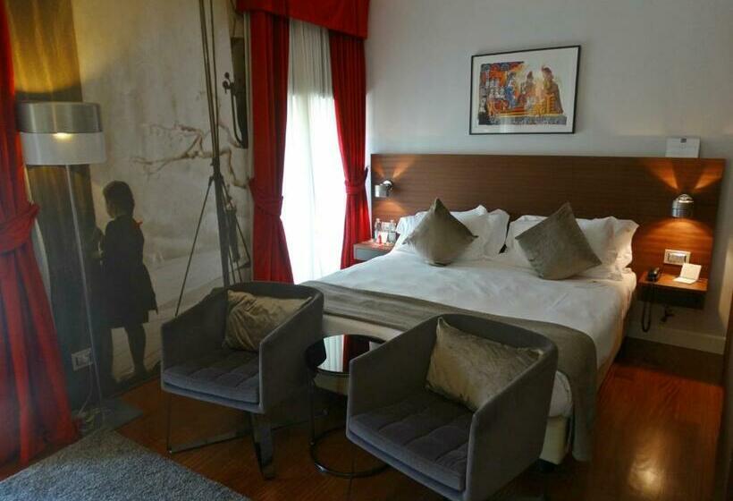 اتاق سوپریور, Milano Scala