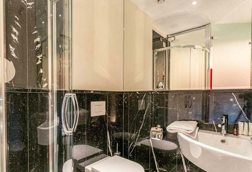 سوییت دوبلکس, Milano Scala
