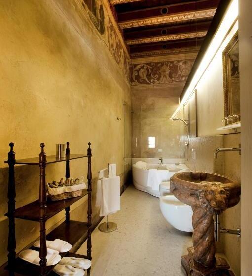 سوئیت رویال, Relais Castello Bevilacqua